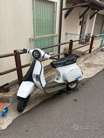 Vespa 50