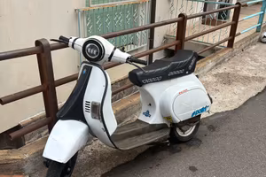 Vespa 50