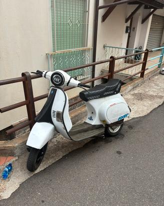 Vespa 50