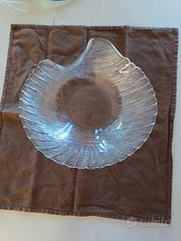 piatti in vetro trasparenti