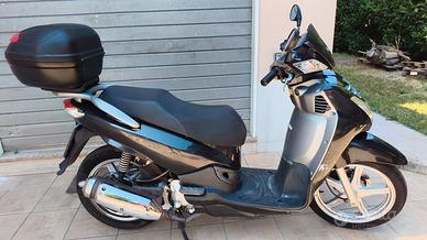 Scooter Peugeot LXR 200 del 2011