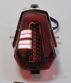 FANALE LUCE FARO POSTERIORE STOP SUZUKI GSX R 1000