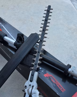 Tagliasiepi telescopico elettrico  Einhell  