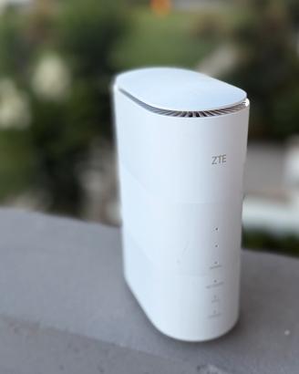 Router Modem Wireless SIM LTE 5G NSA ZTE MC801A