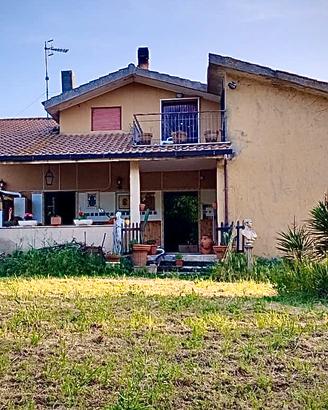 Villa bifamiliare: privato vende - blera (vt)