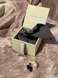 Anello Armani nero + bracciale (box unica)