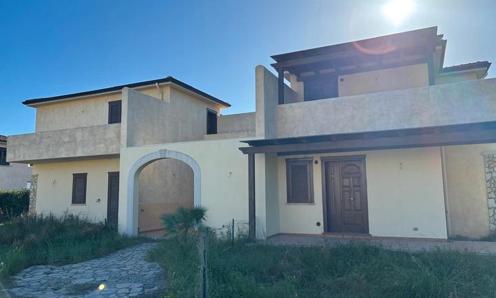 Gran Mareluna, bilocale con terrazzo e giardino