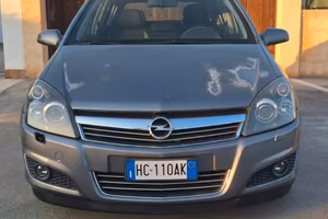 Opel Astra 1.7 CDTI 125cv 6 marce 