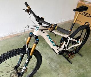 Pivot shuttle Am pro