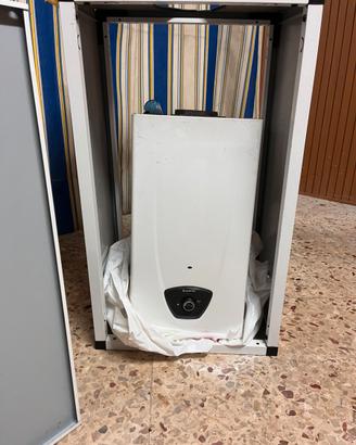 Scalda acqua a gas ARISTON