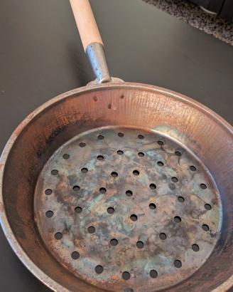 Padella per castagne