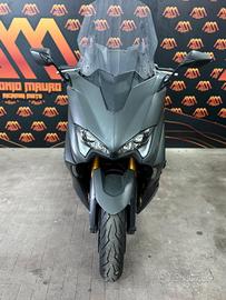 Yamaha T Max 560 2021 Tech Max Con Danni
