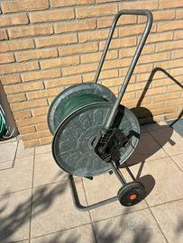 Carrello avvolgitubo