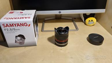 Samyang 8mm Fish EYE UMC f/2.8 Canon M
