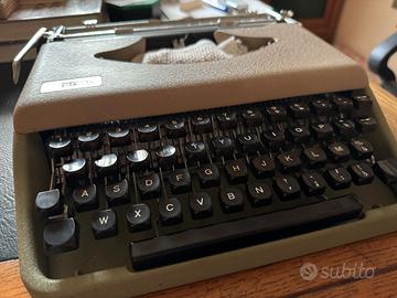 Macchina da Scrivere Portatile Vintage ANTARES
