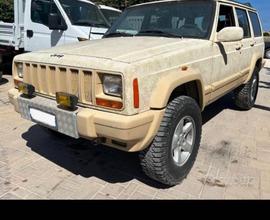 Jeep Cherokee 2.5 TD 5 porte Command-Trac Limited