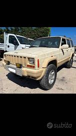 Jeep Cherokee 2.5 TD 5 porte Command-Trac Limited