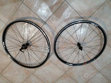 cerchi campagnolo bici wilier GTR