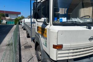 Nissan eco t100