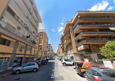 MAGLIANA TRILOCALE ARREDATO con BALCONE/P.AUTO