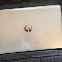 PC portatile HP con custodia