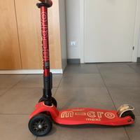 Monopattino pieghevole marca MICRO