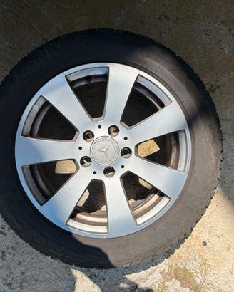 4 Ruote complete Mercedes 205/55 R16 invernali M+S