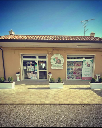 Immobile fronte strada