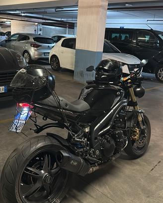 Triumph speed triple