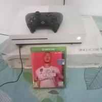 Xbox one s cime nuovo  + joystick +fifa 20