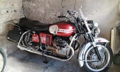 Moto Guzzi V7 850 GT