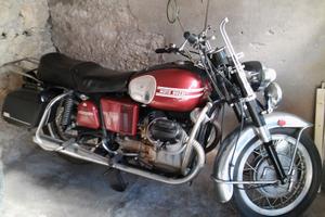 Moto Guzzi V7 850 GT
