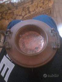 piccolo e antico braciere in rame 