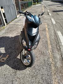 Aprilia SR R