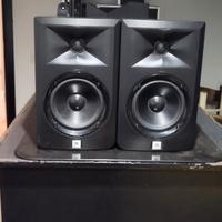 coppia monitor attivi JBL lsr305