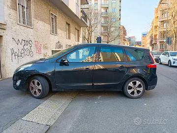 RENAULT Scénic 3ª serie - 2010