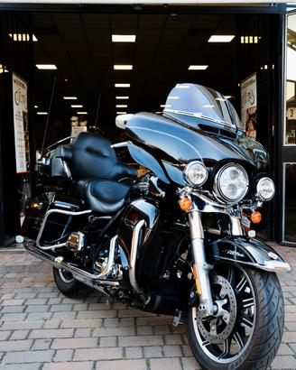 Harley-davidson FLHTCU Ultra Classic Electra Glide