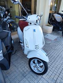 Piaggio Primavera 125