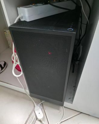 computer fisso come nuovo senza monitor