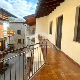 Appartamento di 150 m² con 5 locali a Isera