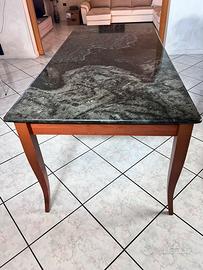 Tavolo da cucina in marmo