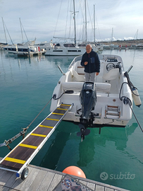 Vendi Aquamar 20 WalkAround con motore Suzuki 115