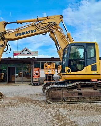 Escavatore usato KOMATSU PC230HD-8