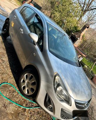 Opel corsa 1.2GPL