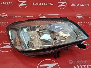 FANALE ANTERIORE DESTRO Opel Zafira A Codice 67716