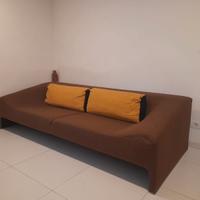 divano marca Moroso mod. Malmo.