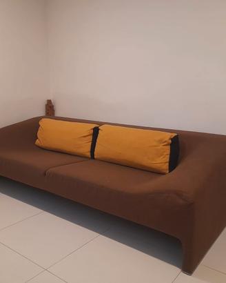 divano marca Moroso mod. Malmo. Prezzo tratt
