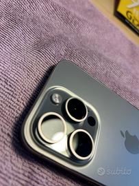 Iphone 15 pro come nuovo in garanzia