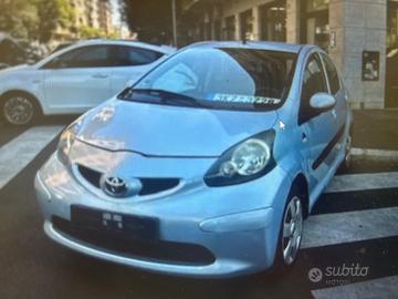 Toyota Aygo 1.0 12V VVT-i 5 porte Sol