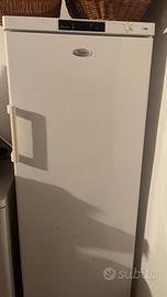 Congelatore Verticale Whirlpool